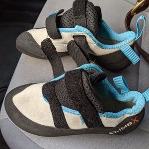 Climbing shoes never worn